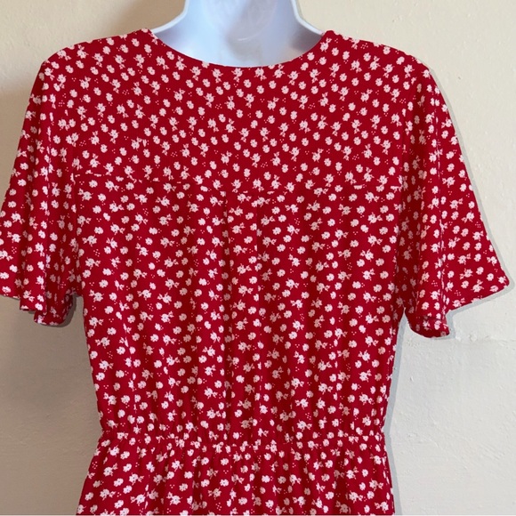 Monteau Red Faux Wrap Mini Dress with White Floral Print - Picture 6 of 14